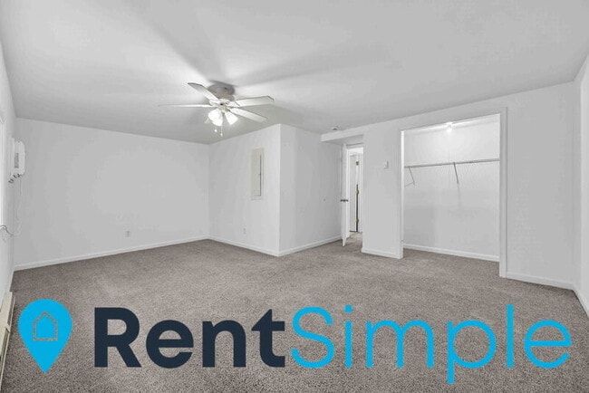 Building Photo - 205 McConkey St