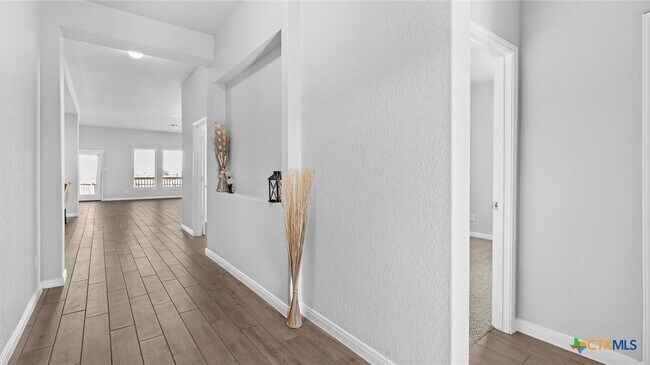 Building Photo - 3210 Roan St