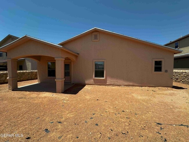 Building Photo - 14712 Far View Ct