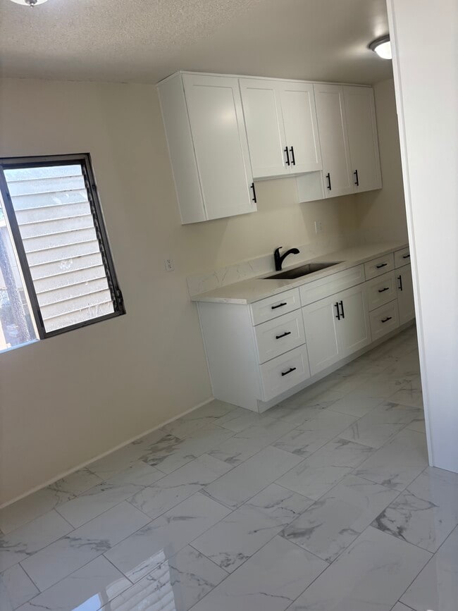 Building Photo - 314 N Market St