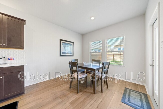 Building Photo - 6735 Shiraz Wy