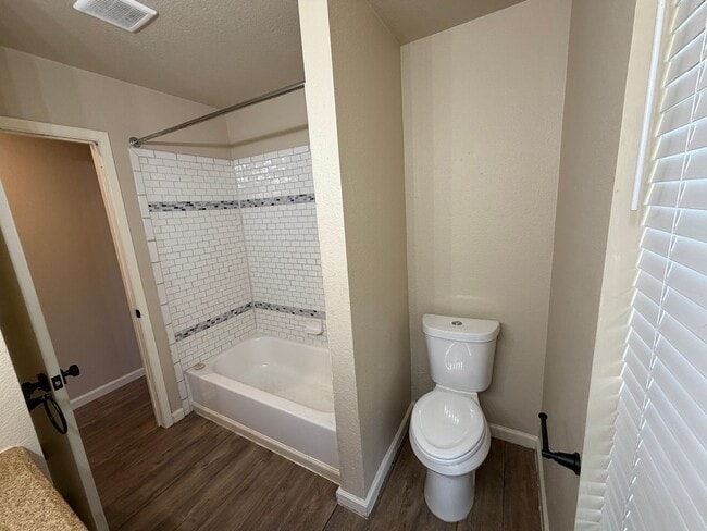 Building Photo - Charming Single-Story Home Near 1604 & Culebra