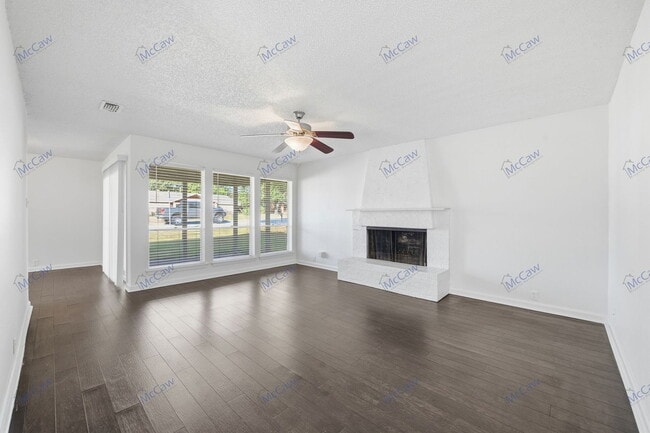 Building Photo - 1736 Brown Trail