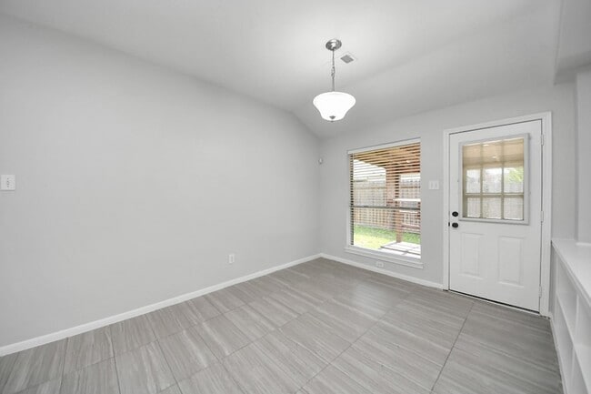 Building Photo - 8322 Adler Lake Dr