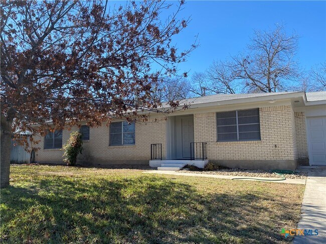 Primary Photo - 706 Forest Dr