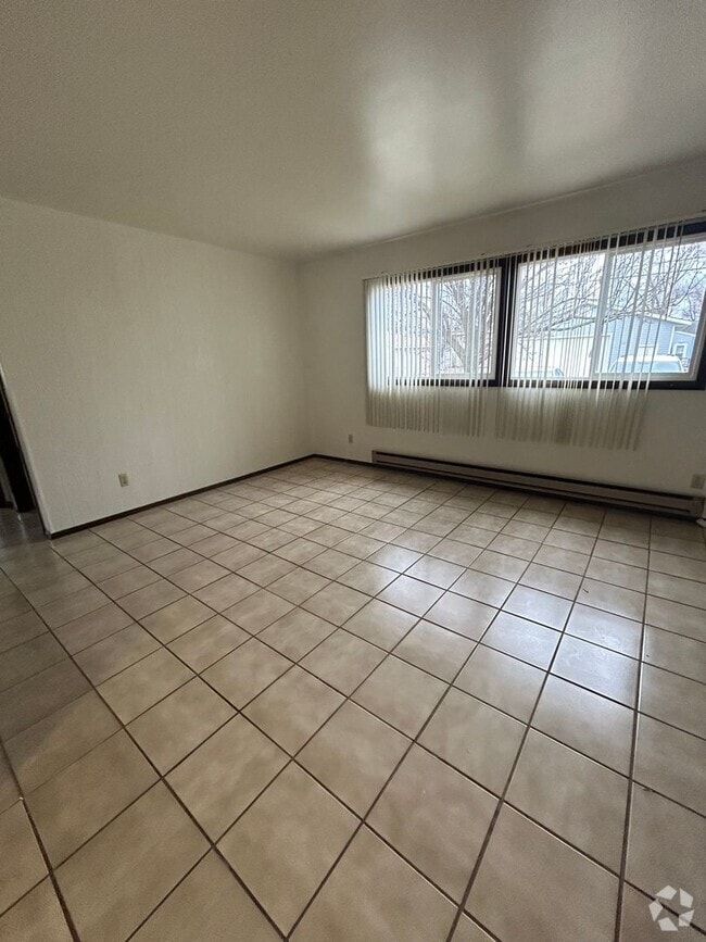 Building Photo - 2 Bedroom Apartment on French Island