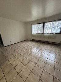 Building Photo - 2 Bedroom Apartment on French Island