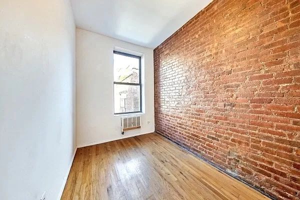 Building Photo - 167 Avenue B