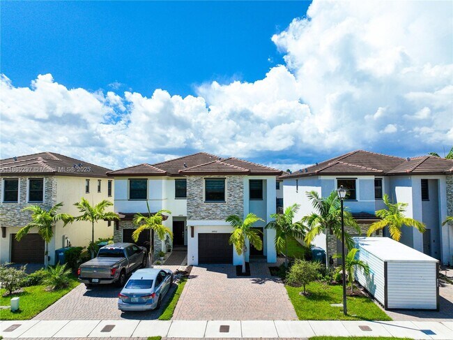 Building Photo - 24902 SW 107th Ave