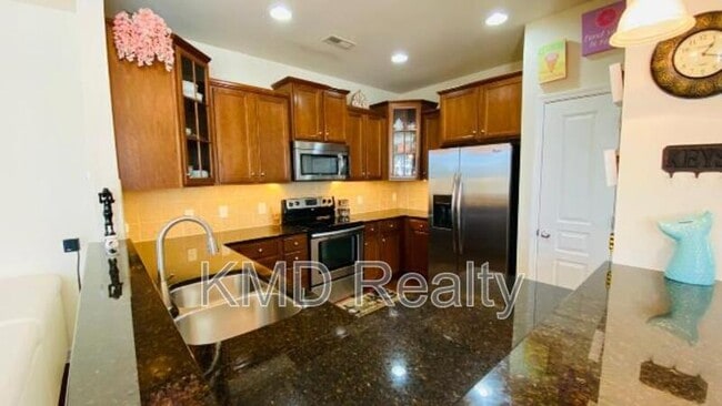 Building Photo - 850 Windy Falls Dr