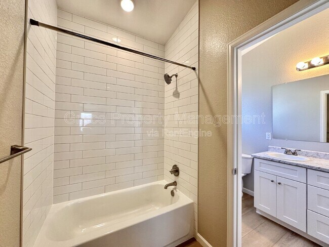 Building Photo - 3451 W 65th Ave