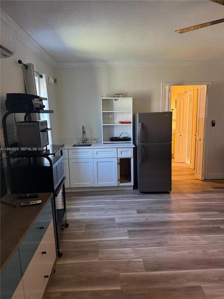 Building Photo - 5170 SW 18th Ct