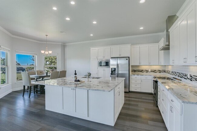 Building Photo - 21003 Twisting Trail