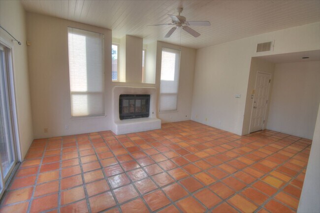 Building Photo - 2517 Tramway Terrace Ct NE