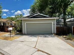 Building Photo - 2950 Harding Cir