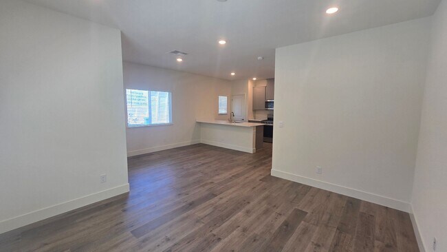 Building Photo - 5854 Altitude St