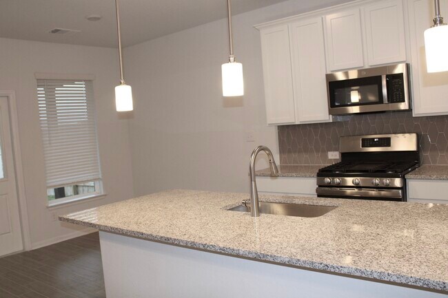 Building Photo - 949 Blue Oak Blvd