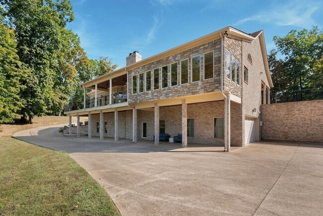 Building Photo - 1079 Ridgecrest Dr
