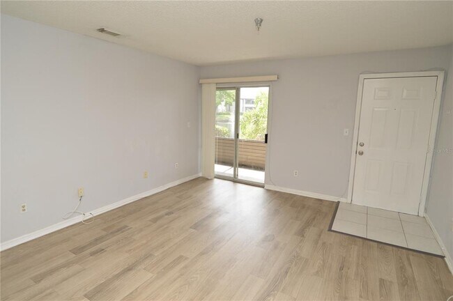 Building Photo - 10265 Gandy Blvd N