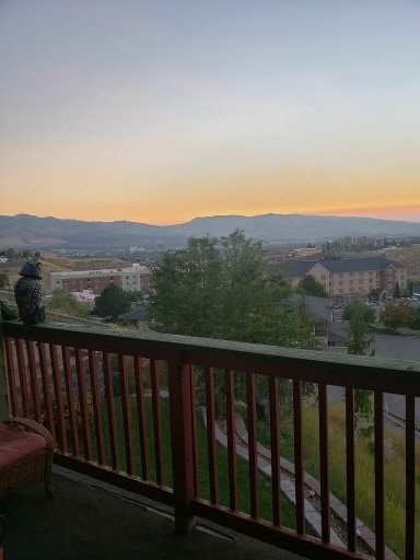 Building Photo - 2560 Woodhill Way