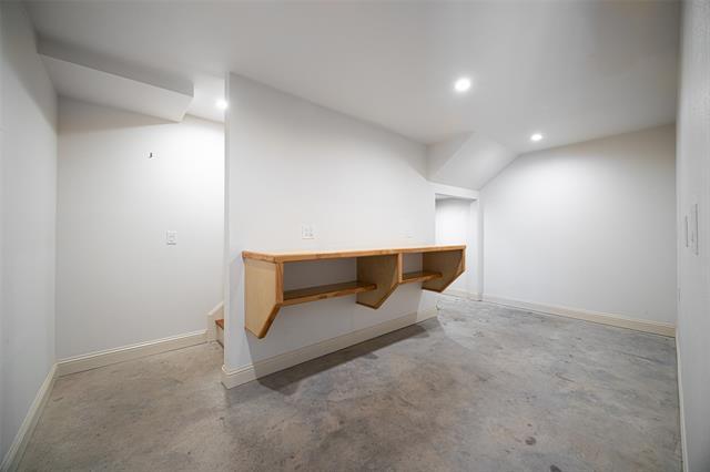 Building Photo - 5623 McCommas Blvd