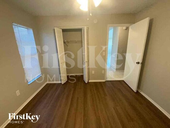 Building Photo - 7800 Turnbridge Dr