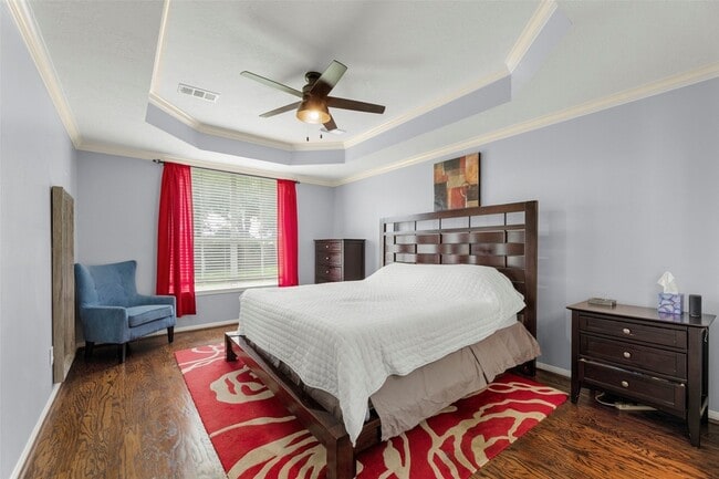 Building Photo - 44 Parkway Pl