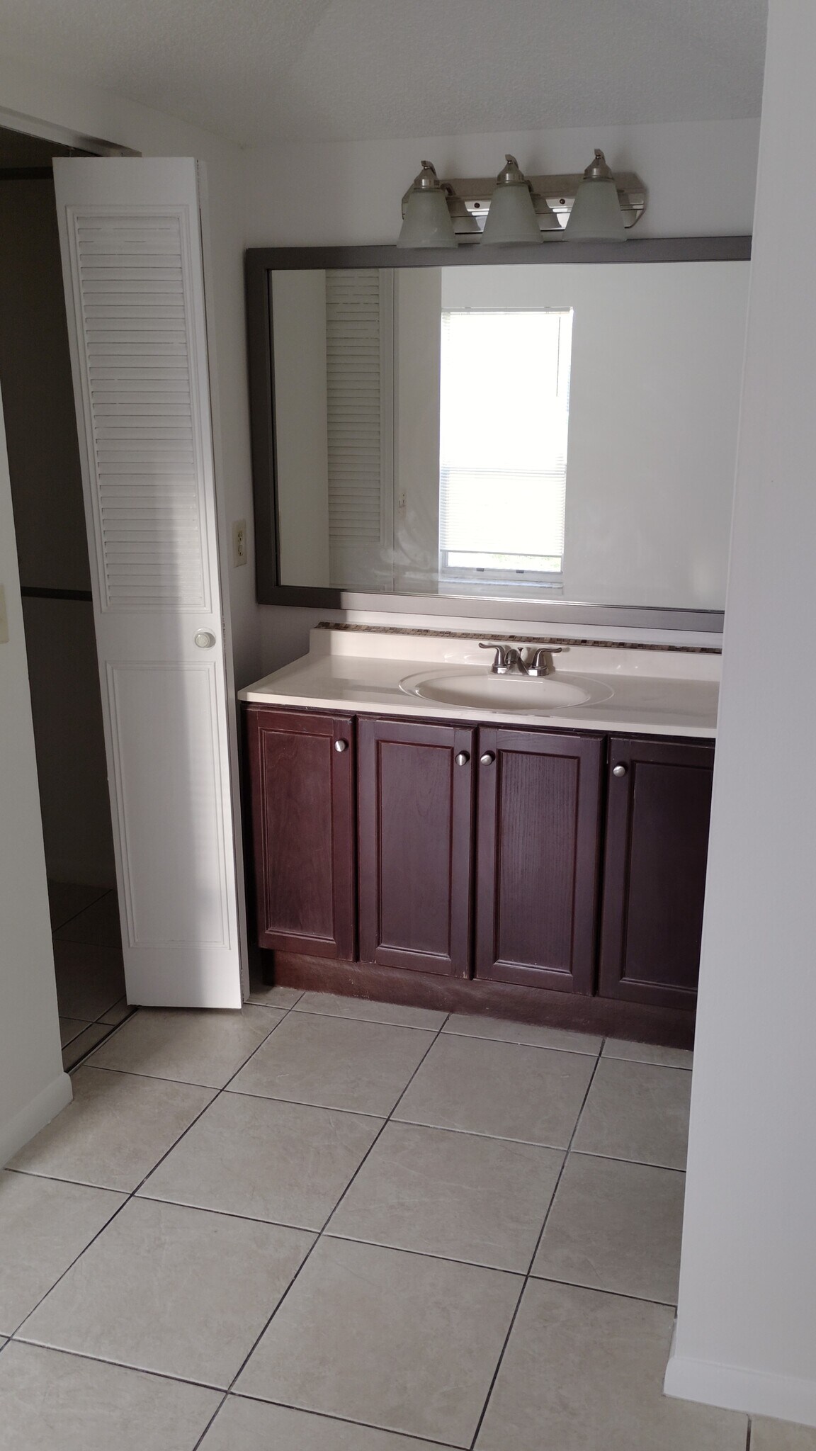 Building Photo - 2800 Fiore Way