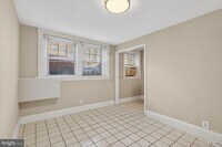 Building Photo - 1820 Swann St NW