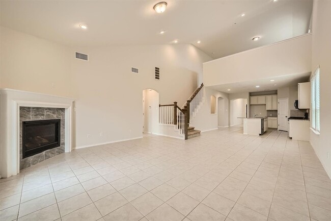 Building Photo - 303 Duroc Dr