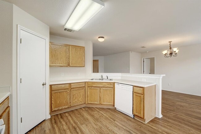 Building Photo - 361 Carriage Way