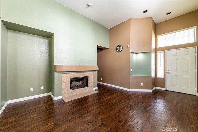 Building Photo - 27456 Swallow Ct