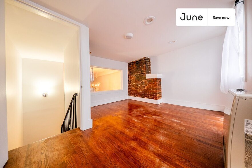 Building Photo - 255 Evergreen