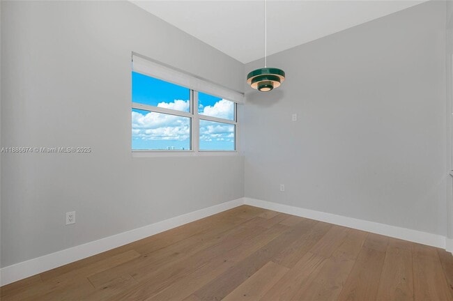 Building Photo - 6103 Aqua Ave