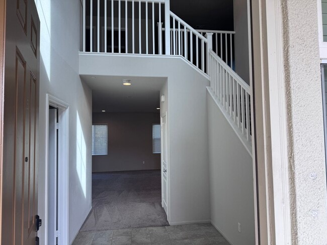 Building Photo - Large Newer Home - 4 Bedroom / 3 1/2 Bath