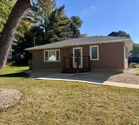 Building Photo - Single Family Home in Edgerton, WI