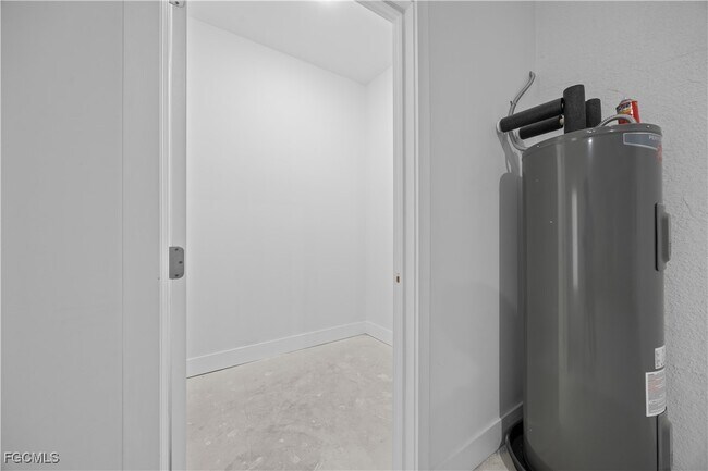 Building Photo - 1138 Ichabod Ave