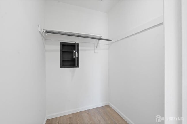 Building Photo - 160 Goldmine Ln