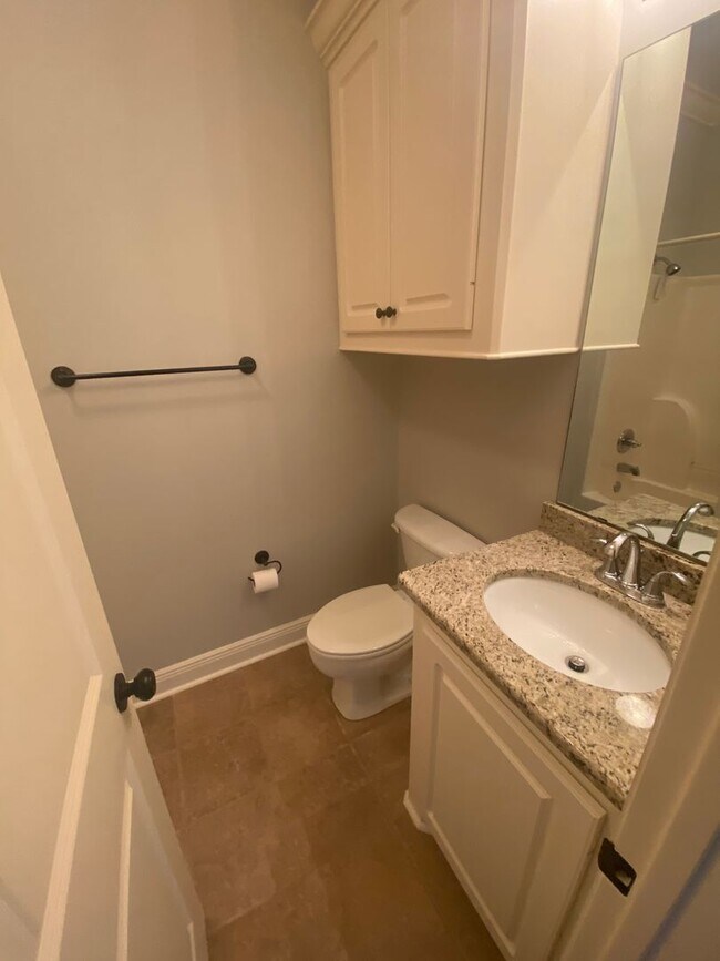 Building Photo - ****JUST REDUCED****720 Chombard Dr Brando...