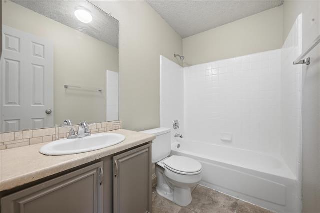 Building Photo - 2338 Stillwater Dr