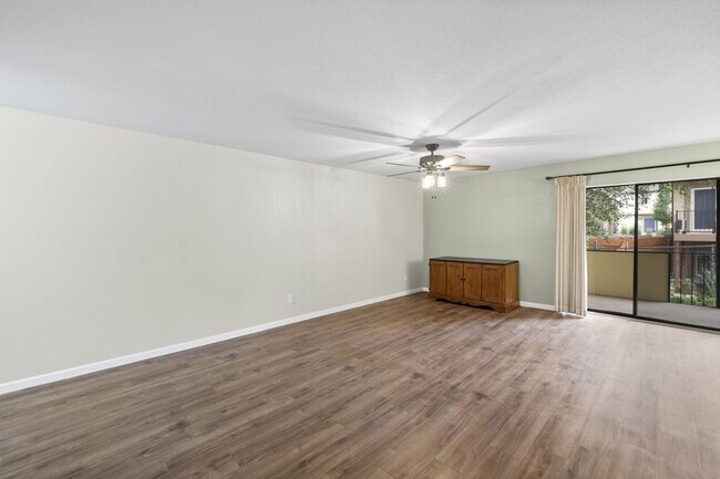 Building Photo - 777 Saturn Dr