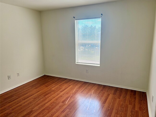 Building Photo - 7806 Maverick Trace Ln