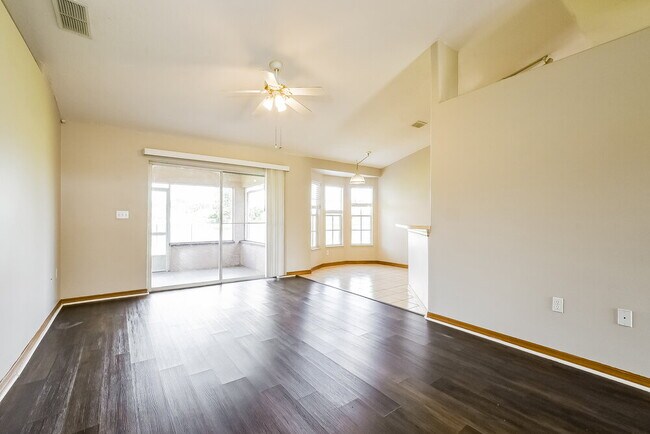 Building Photo - 2391 Sweetwater Blvd