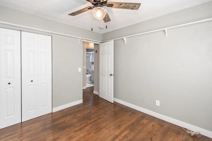 Building Photo - 317 S Pam Ave