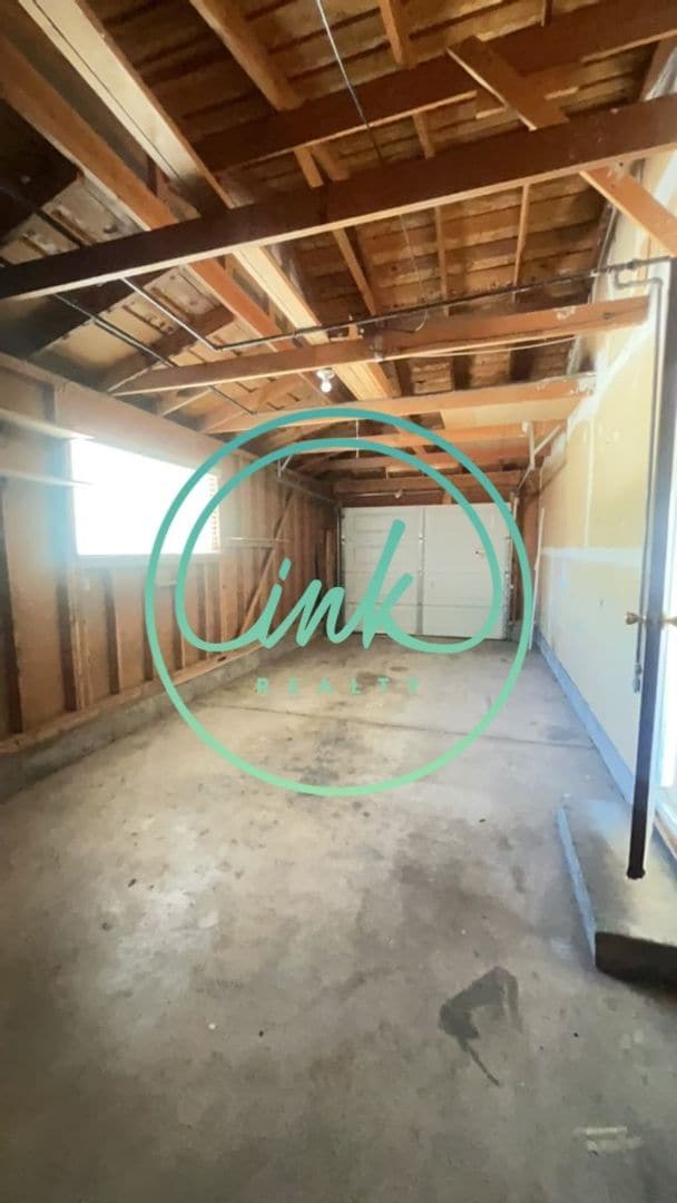 Building Photo - Duplex Unit for Rent in Carson City