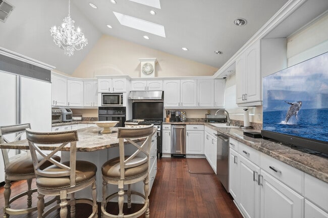 Building Photo - 3511 Berry Dr