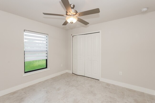 Building Photo - 2509 18th St W