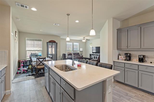 Building Photo - 248 Drumcliffe Dr
