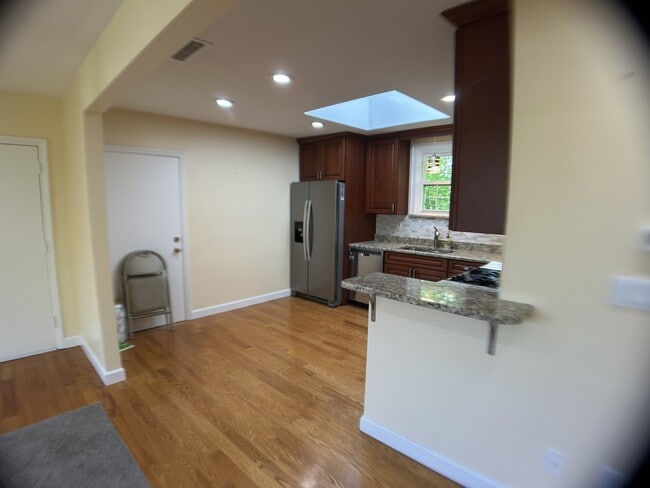 Building Photo - 41 Davis Ave