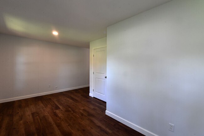 Building Photo - 2706 Christy Ave